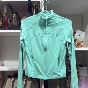 Lululemon Define Cropped MINT size 8 Jacket